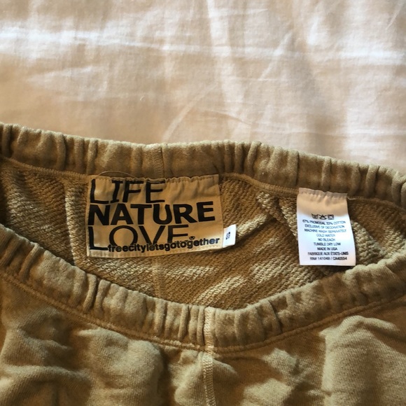 🔥Free City Sweatpants 🔥 - Picture 3 of 5